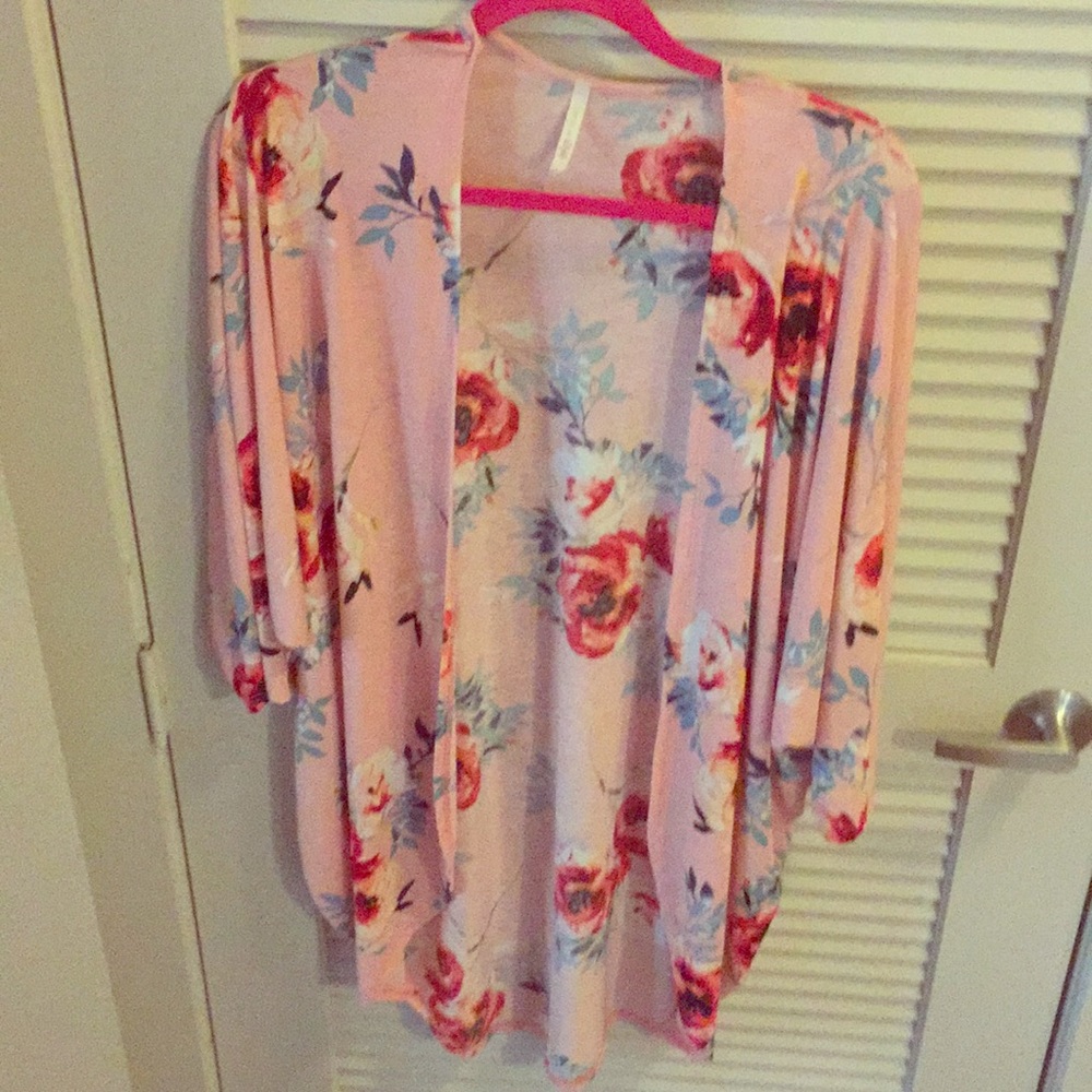 Peach floral patterned kimono